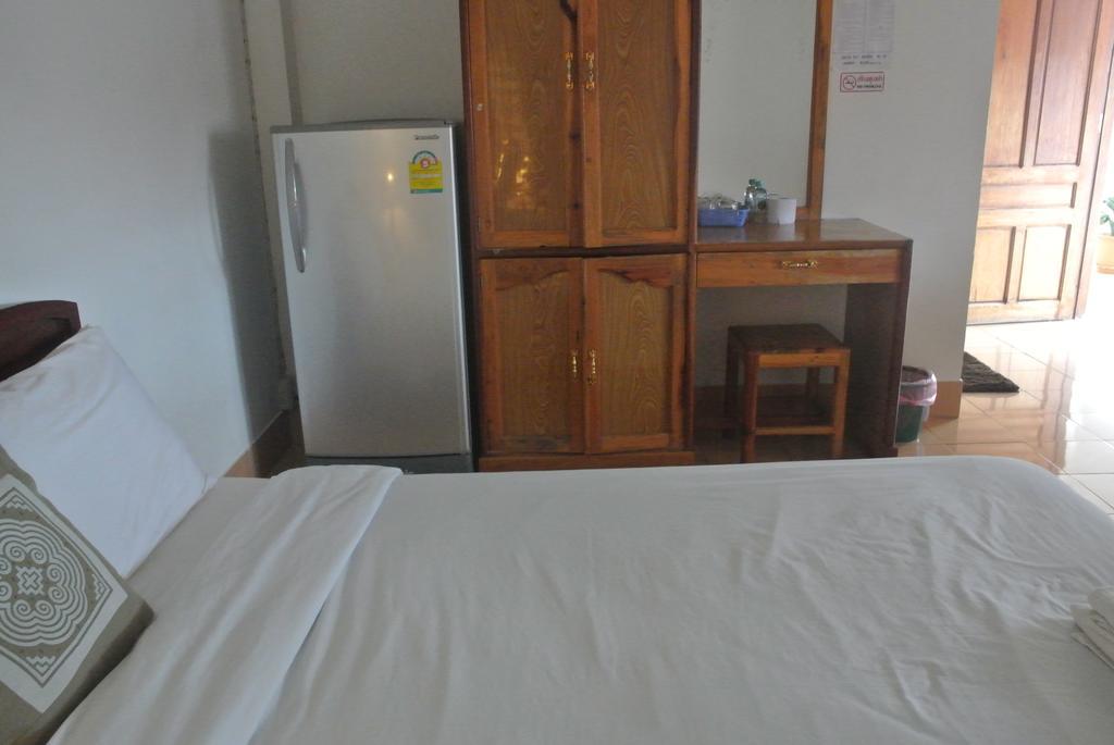 Nice Guesthouse เมืองโพนสะหวัน ห้อง รูปภาพ